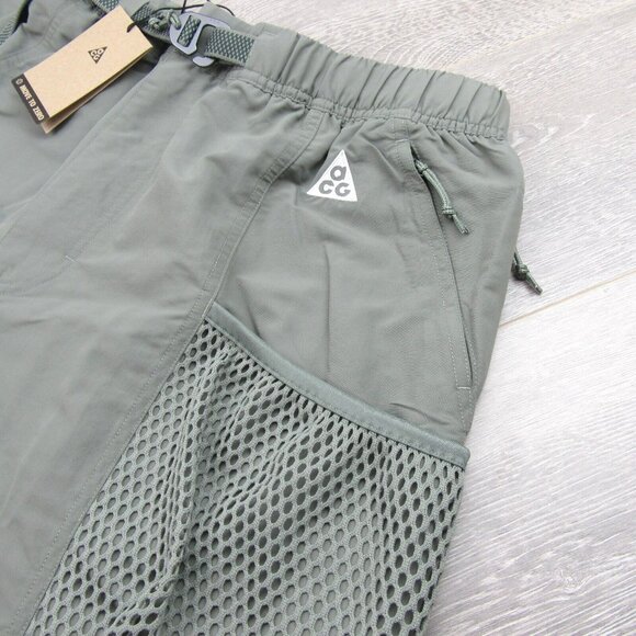 Nike ACG "Snowgrass" Cargo Shorts Men's Size Large Dark Stucco NEW - Picture 7 of 14